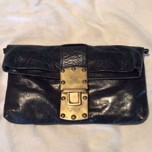 Jocasi leather clutch
